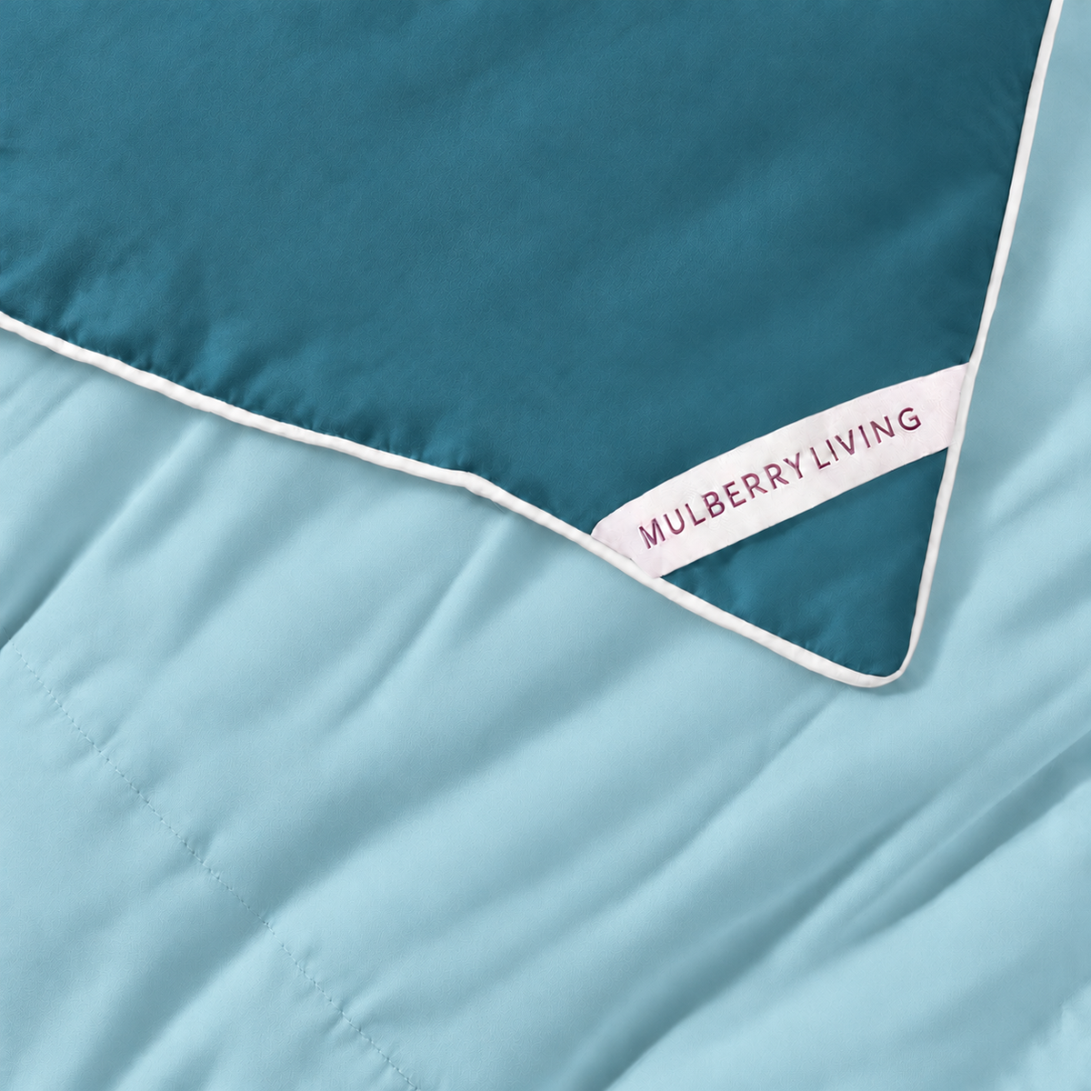Dual Essence 150 GSM Reversible Comforter