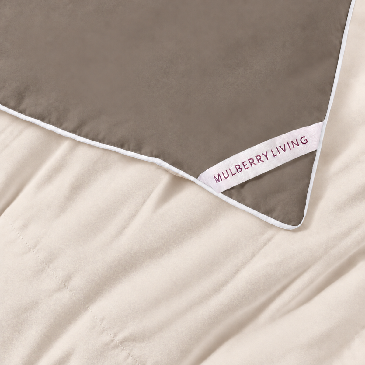 Dual Essence 150 GSM Reversible Comforter