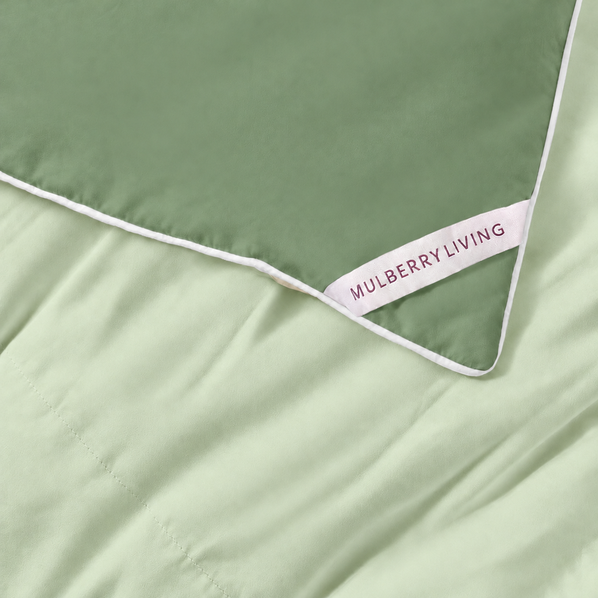 Dual Essence 150 GSM Reversible Comforter