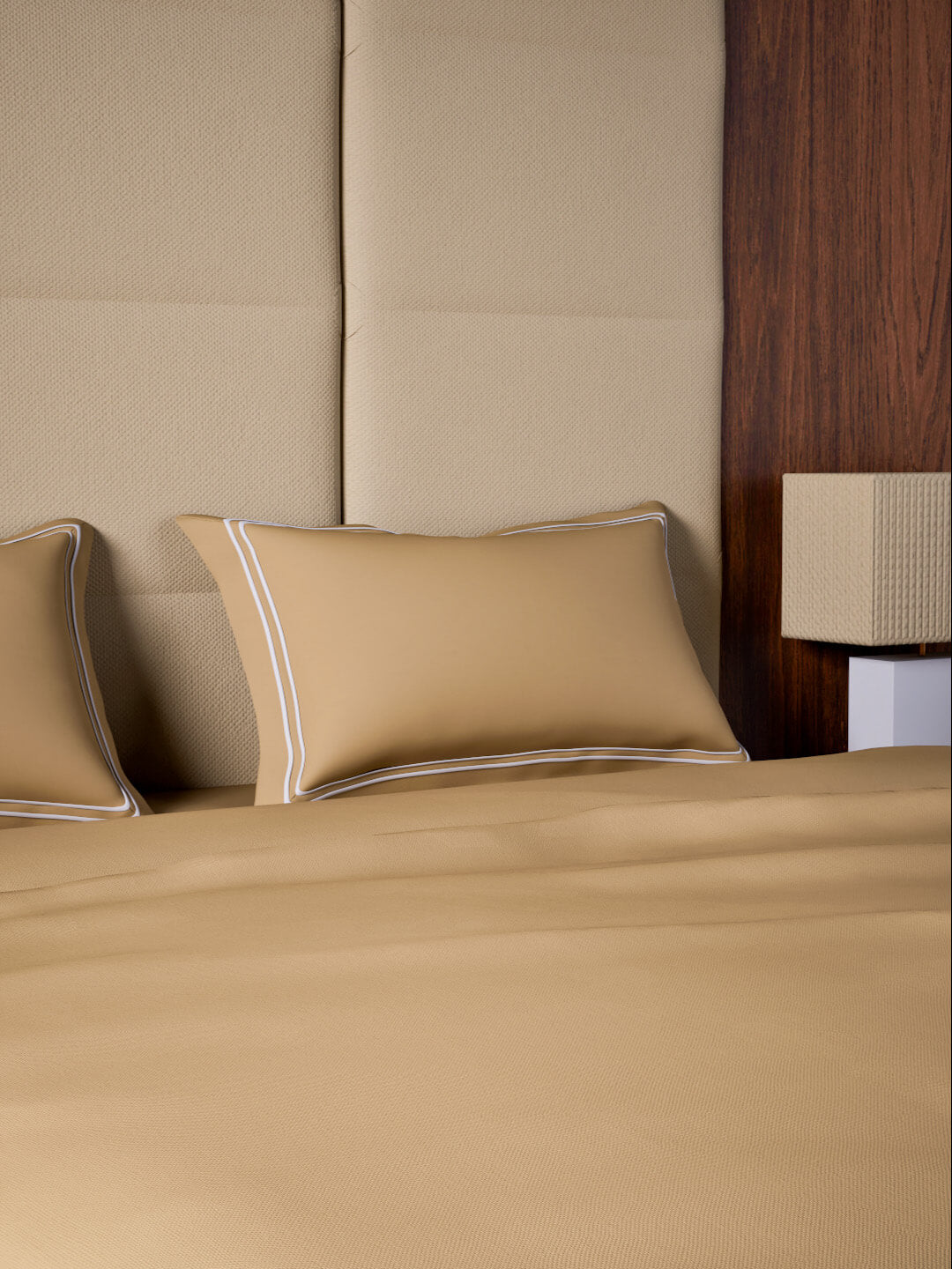 Opulent Hue 100% Cotton Super King Bedsheet Set with 2 Double Pillow Covers - 500TC