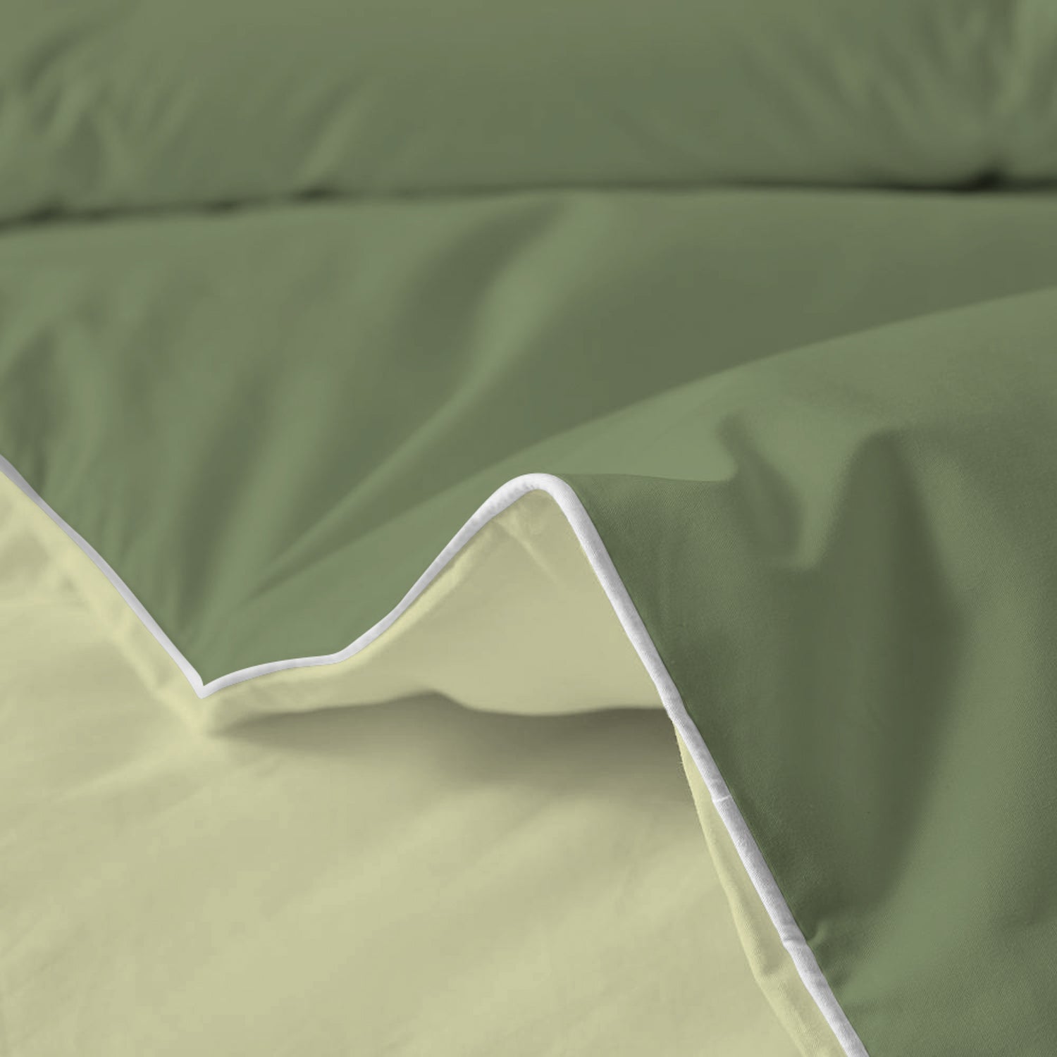 Dual Essence 150 GSM Reversible Comforter
