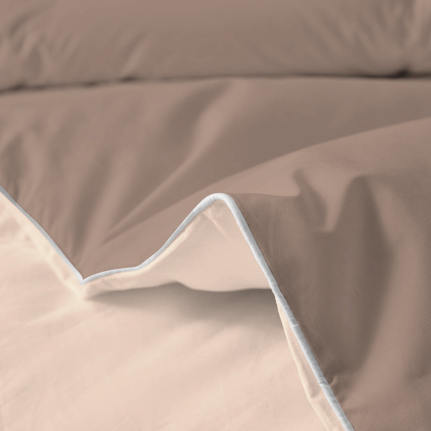 Dual Essence 150 GSM Reversible Comforter