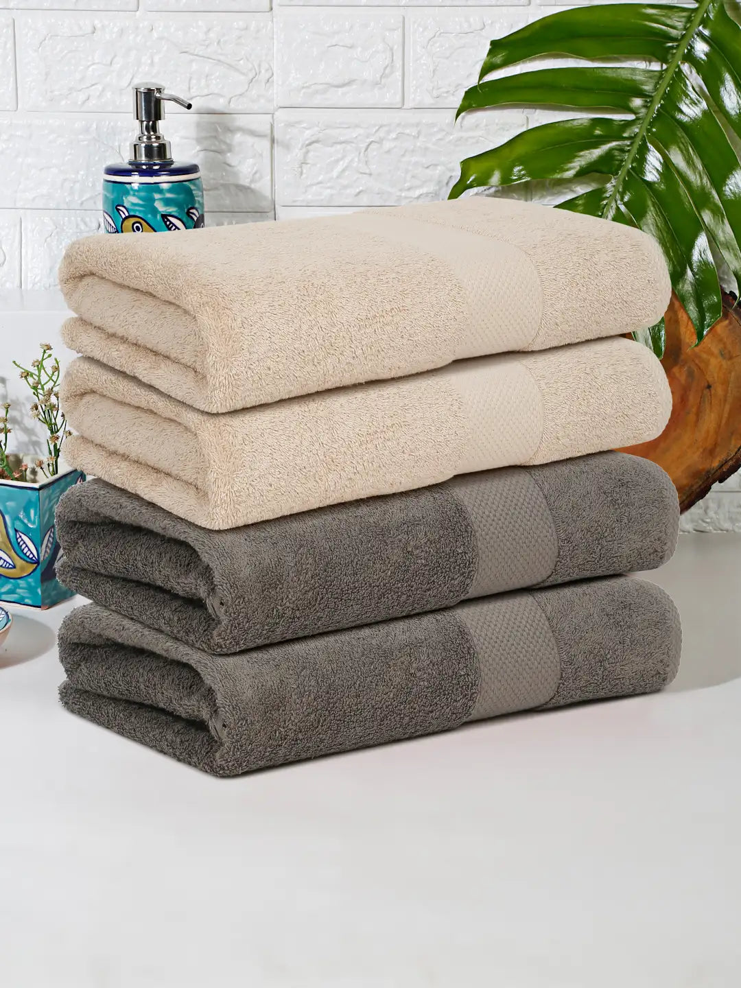 Terry Luxe Hand Towels (Set of 4) - Ultra Soft, Lightweight, 550 GSM